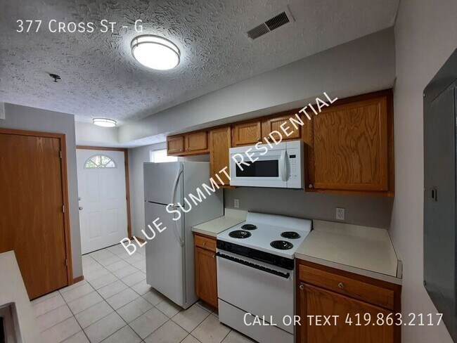 Building Photo - 377 Cross St