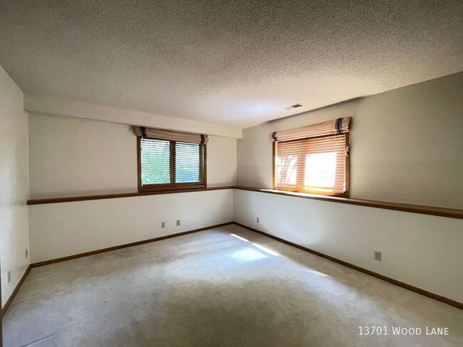 Building Photo - 13701 Wood Ln
