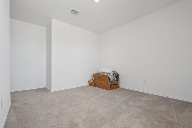 Building Photo - 17717 - Sulphur Spgs Wy