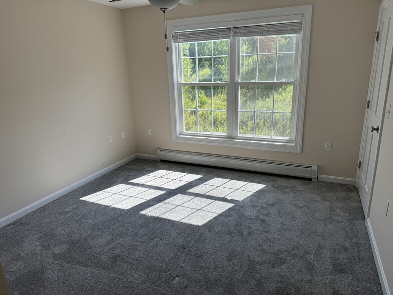 Building Photo - 50 Nicholas Ln