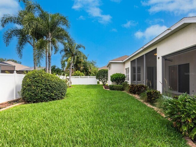Building Photo - 6754 W Country Club Ln