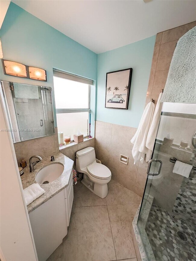 Building Photo - 1501 S Surf Rd