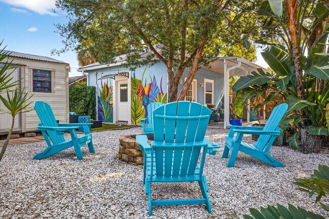 Building Photo - 2705 N Poplar Ave