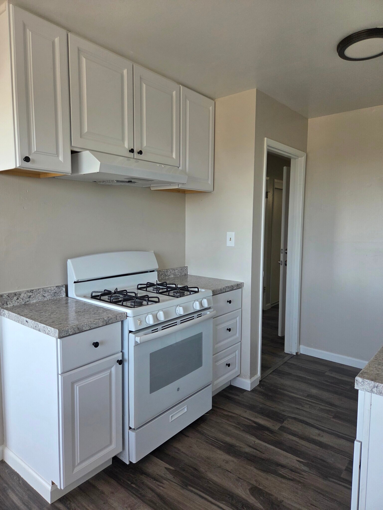 Building Photo - 25684 Spring Dr