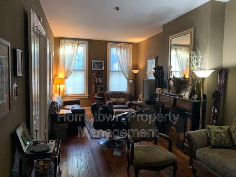 Building Photo - 1202 Penn St