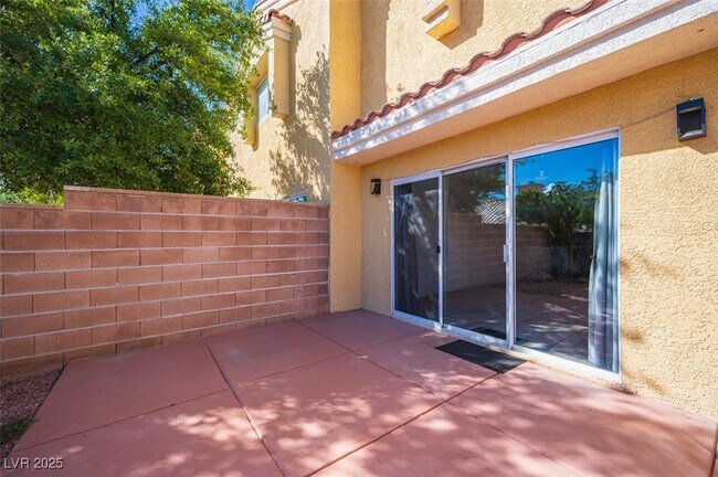 Building Photo - 9269 Casa Christina Ln