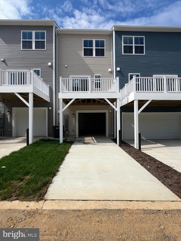 Building Photo - 332 Watercourse Dr
