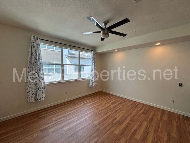 Building Photo - 11027 Serenity Dr