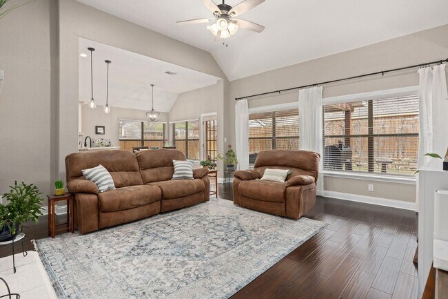 Building Photo - Upgraded 3 Bed Home in Aledo ISD with Office and Spacious Open Layout