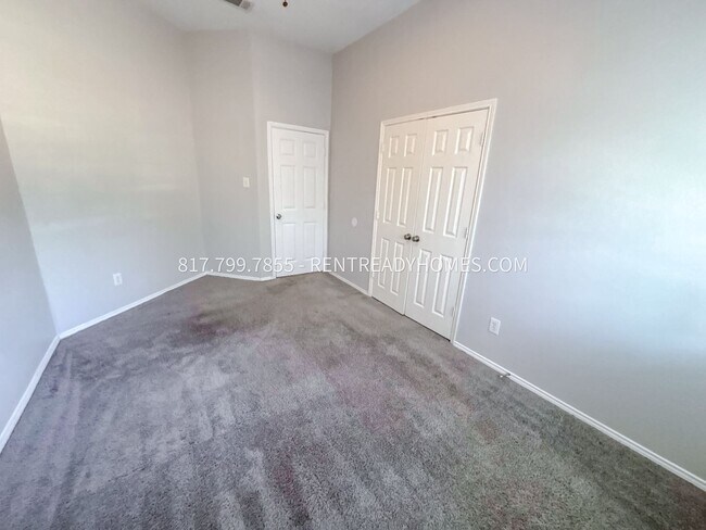Building Photo - 937 Grasswood Dr