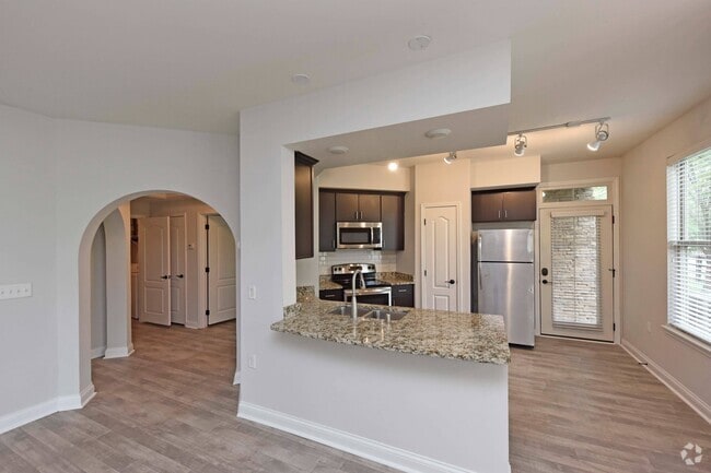 Kitchen + Breakfast Bar - Bel Air