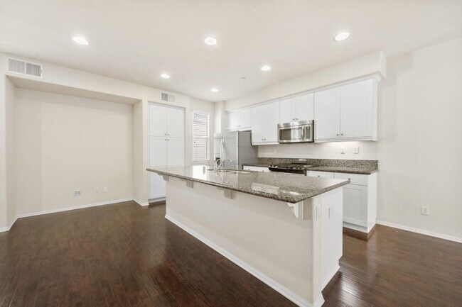 Building Photo - 2473 Antlers Way
