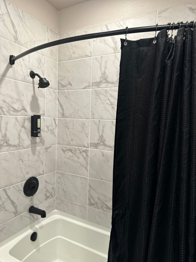 Building Photo - 12208 Tech Ridge Blvd