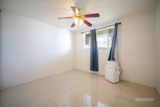 Building Photo - $2,100 / 2br - 700ft2 -| 2bd/1ba Renovated...