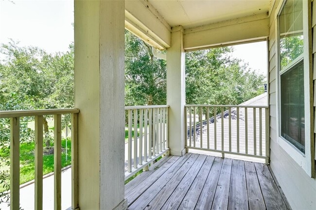 Building Photo - 10750 Cobblecreek Way