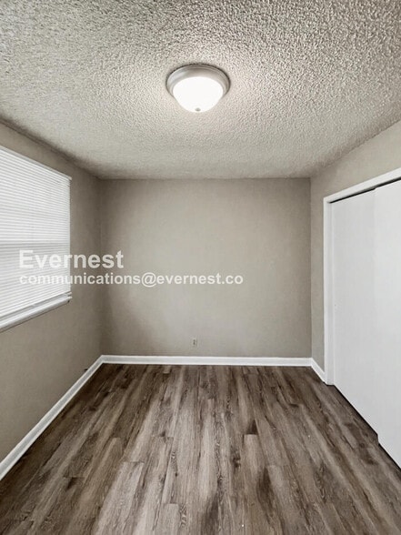 Building Photo - 4274 Sweden Dr