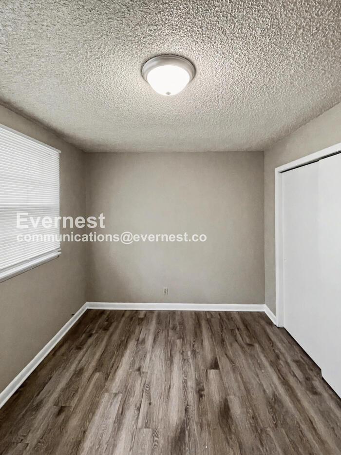 Building Photo - 4274 Sweden Dr