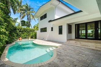 Building Photo - 7810 Beach View Dr