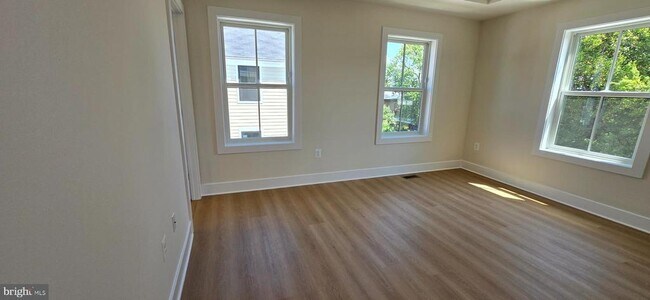 Building Photo - 412 Chapel Alley