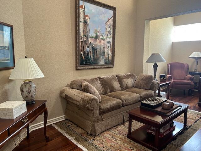 Building Photo - 125 Windward Dr