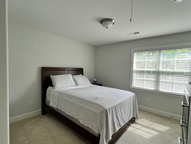 Building Photo - Jonestown Road Area