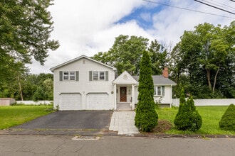 Building Photo - 178 W Ridge Dr