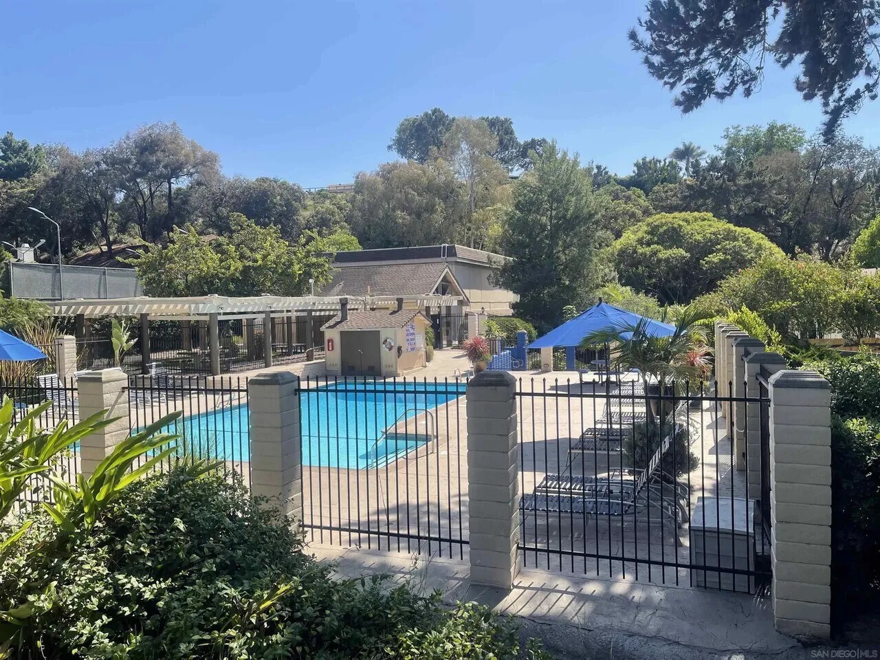 Building Photo - 4425 Caminito Pedernal