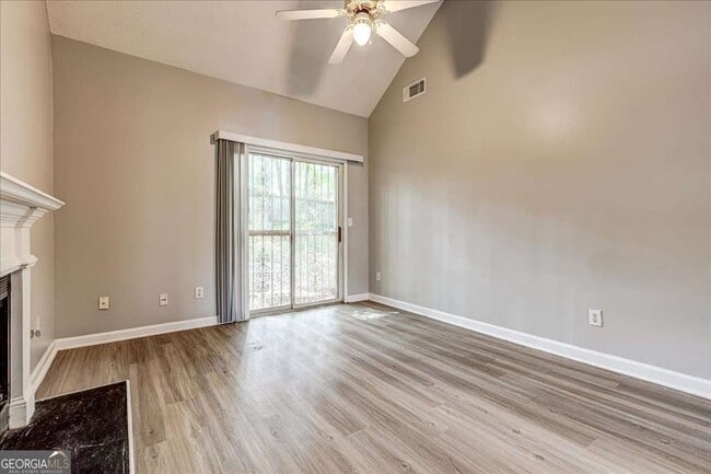 Building Photo - 3790 Benjamin Ct SW