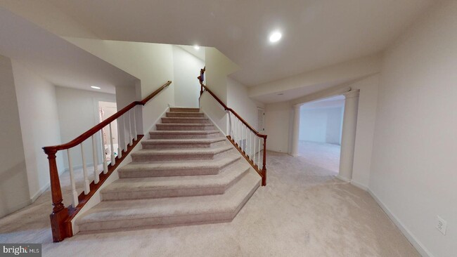 Building Photo - 5505 Victory Loop
