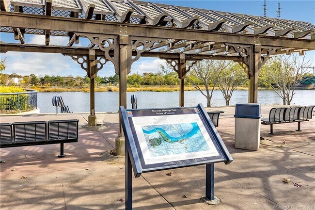 Building Photo - 33 N Water St