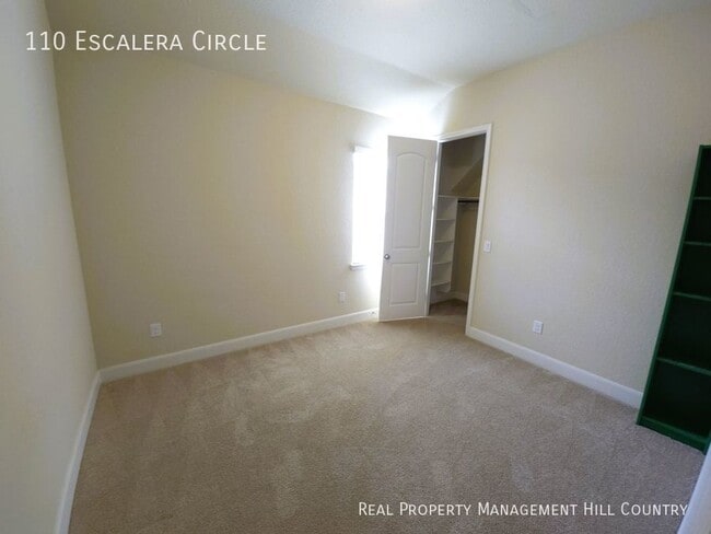 Building Photo - Luxurious Living in a Gated Community - 4 ...