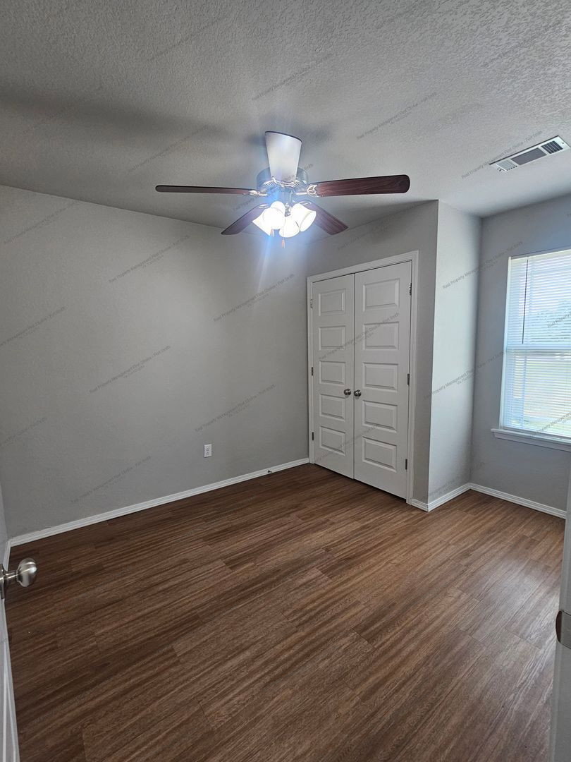 Building Photo - 2121 Ingalls Ln