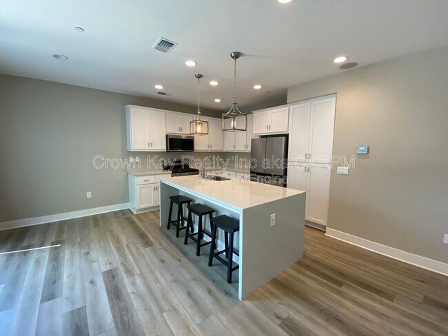 Building Photo - 17539 Beachwood Rd