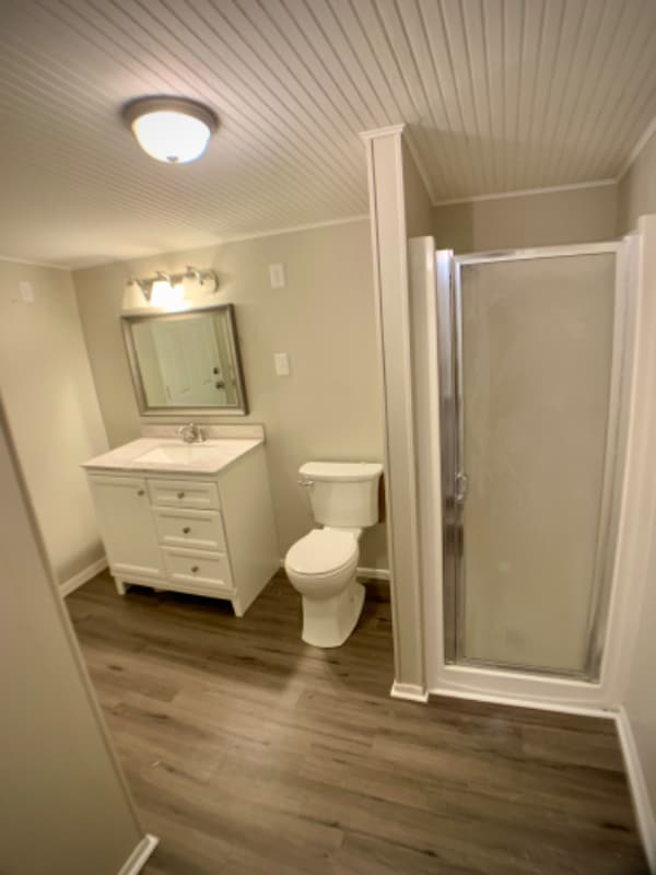Building Photo - 353 Camelot Dr