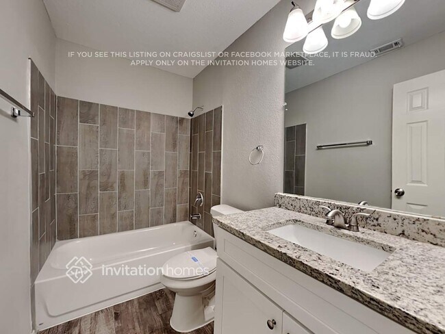 Building Photo - 221 Mulberry Ln