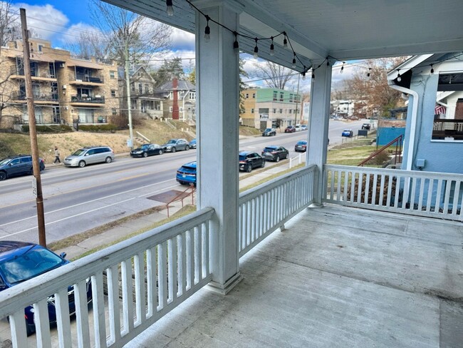 Building Photo - Single Family On Mt Lookout Square