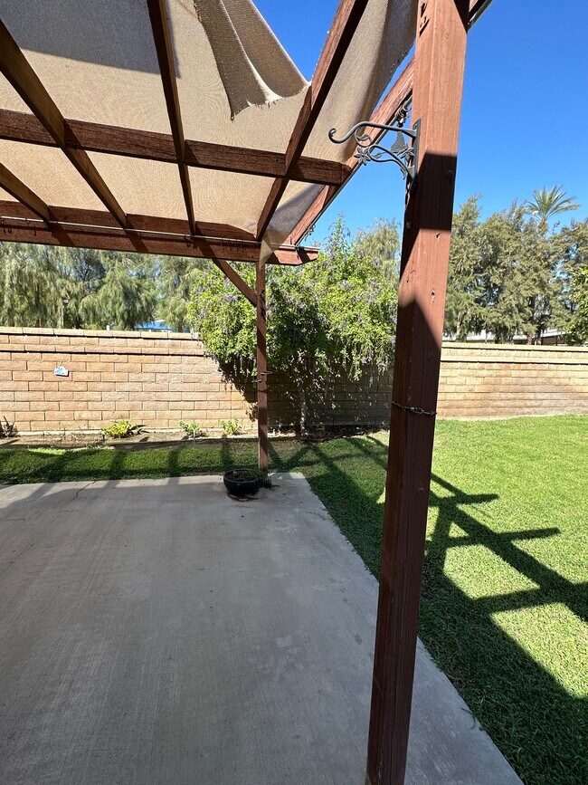 Building Photo - 43379 Martini Ct
