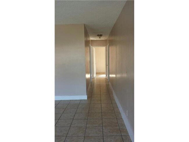 Building Photo - 1230 NW 29th Way