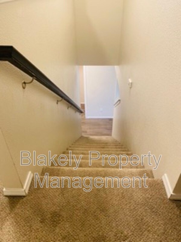 Building Photo - 13513 Palm Beach Dr