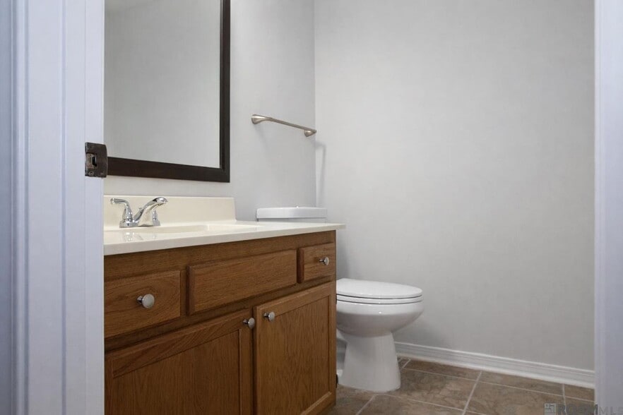 Building Photo - 224 Ocean Dr