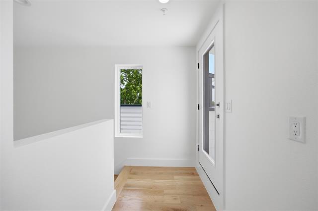 Building Photo - 4605 Belmont Ave