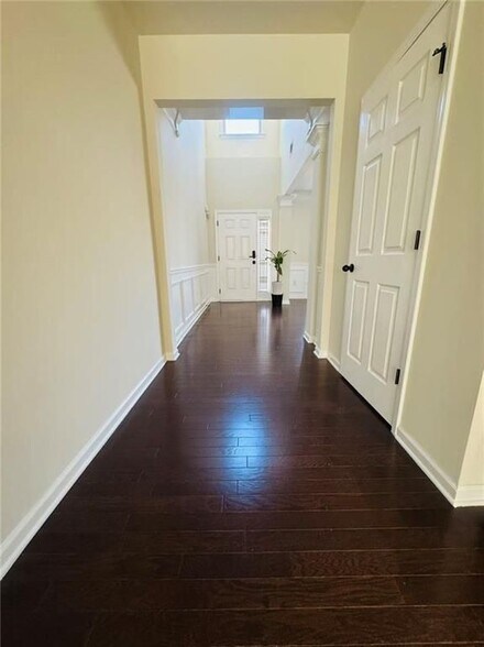 Building Photo - 2450 Northmont Pkwy