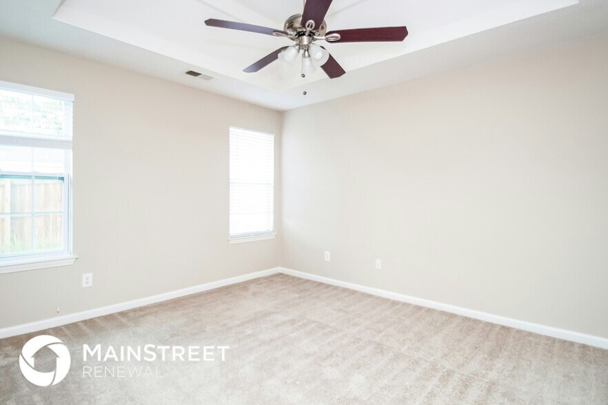 Building Photo - 7522 Clear Creek Approach