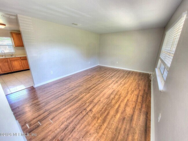 Building Photo - 10881 Key Coral Dr