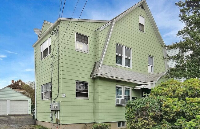 Primary Photo - 770 Brewster St
