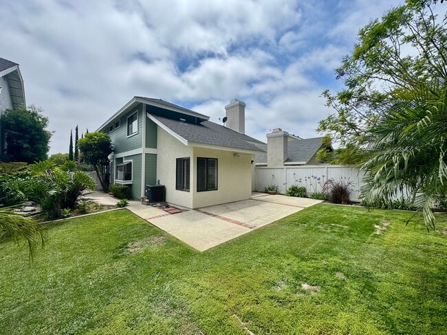 Building Photo - Beautiful 4Bd/2.5Ba Available In Laguna Hi...