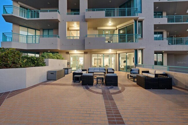 Building Photo - 1560 Gulf Blvd