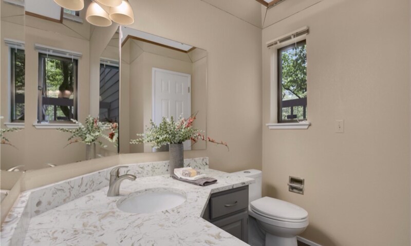 Building Photo - 1 143rd Ave SE