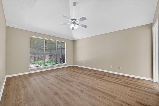 Building Photo - 4132 Deerfield Village Dr