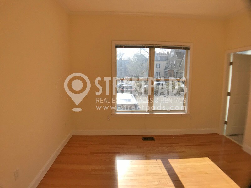 Building Photo - 15 Langdon St